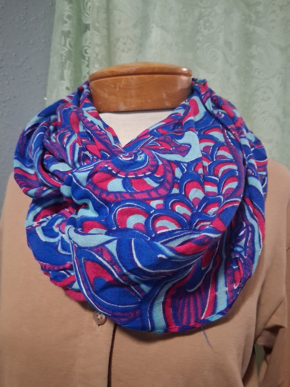 Lilly Pulitzer Buster Blue REEL Me in RILEY Printed Loop Infinity Scarf BluePink